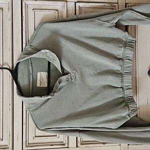 Aeropostale Sage Green Crop Sweatshirt  sz small